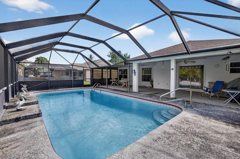 3 bedroom Single Family Residence at 459 SE Nome Drive, Southbend, Port St. Lucie — photo 3
