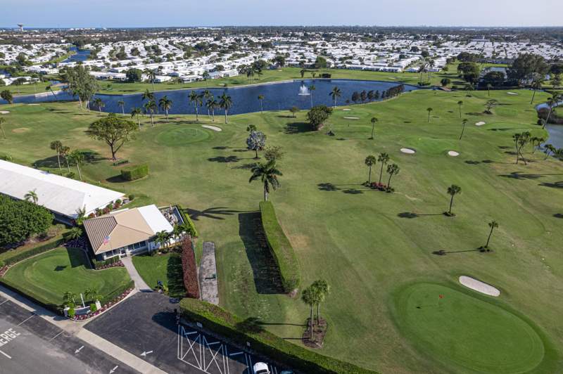 2 bedroom Villa at 300 SW Golfview Terrace #142, Leisureville Golf View, Boynton Beach — photo 3