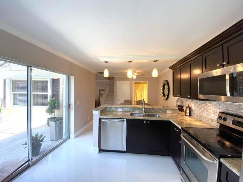 2 bedroom Townhouse at 40 Essex Court #A, Stamford At Royal Palm Beach, Royal Palm Beach — photo 4