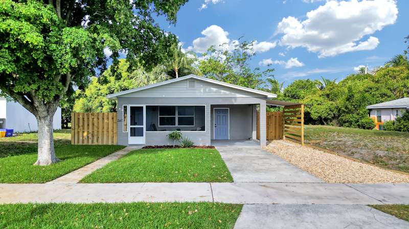 3 bedroom Single Family Residence at 240 NW 9th Avenue, Tourist Nook Delray, Delray Beach — photo 2