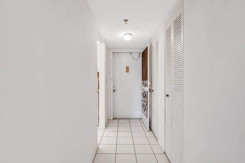 2 bedroom Condominium at 4640 Lucerne Lakes Boulevard #206, Sunrise Of Palm Beach Condo 1,2,3,4, 14 And 17, Lake Worth — photo 3