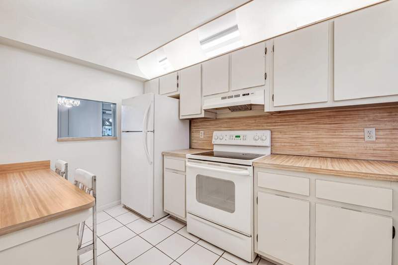 2 bedroom Condominium at 4640 Lucerne Lakes Boulevard #206, Sunrise Of Palm Beach Condo 1,2,3,4, 14 And 17, Lake Worth — photo 4