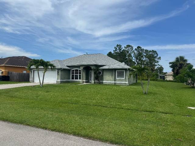 2461 SW Webster Lane