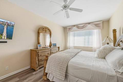2737 Clipper Circle, West Palm Beach FL - photo 15 of 35