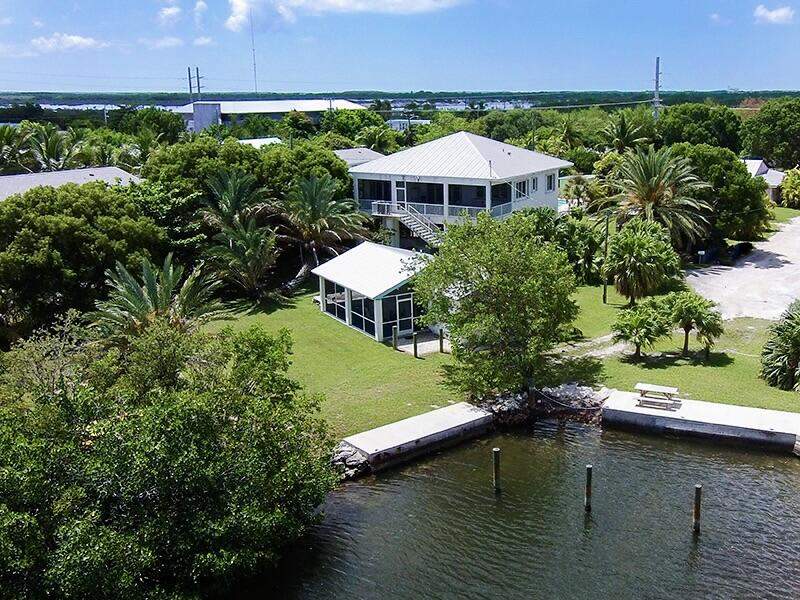 31 bedroom Multi-Units at 21540 21470 Overseas Highway, Sacarma (21.0), Cudjoe Key — photo 2