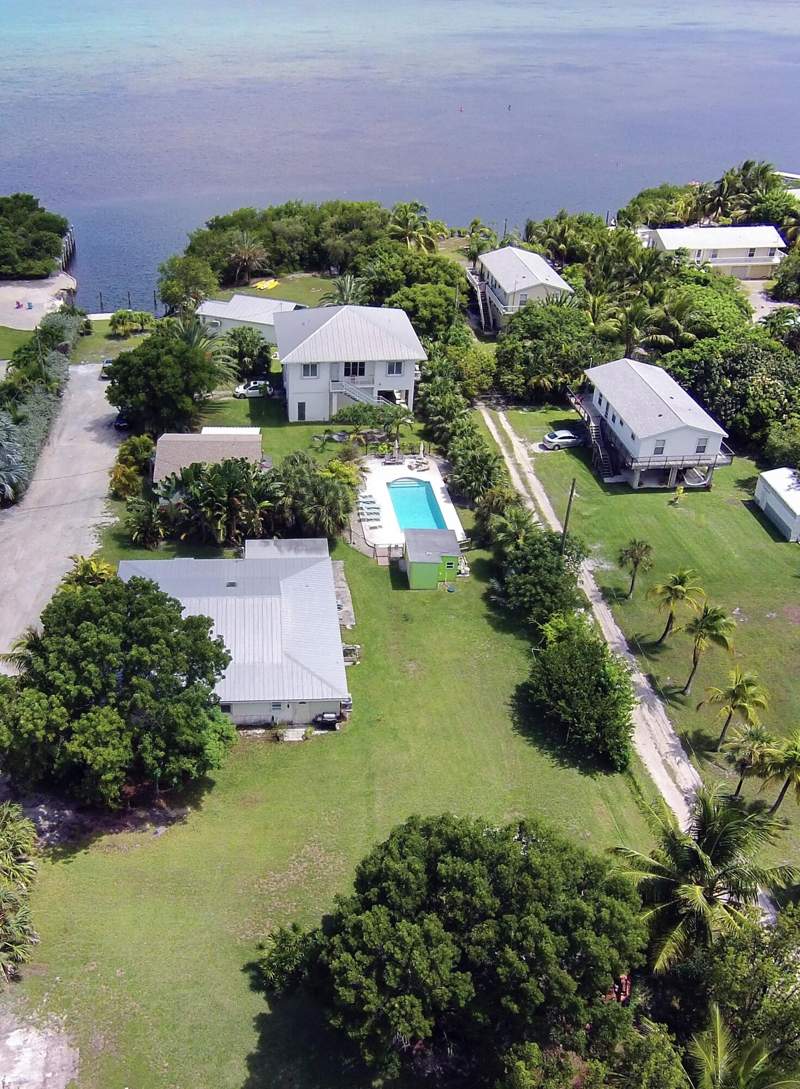 31 bedroom Multi-Units at 21540 21470 Overseas Highway, Sacarma (21.0), Cudjoe Key — photo 3