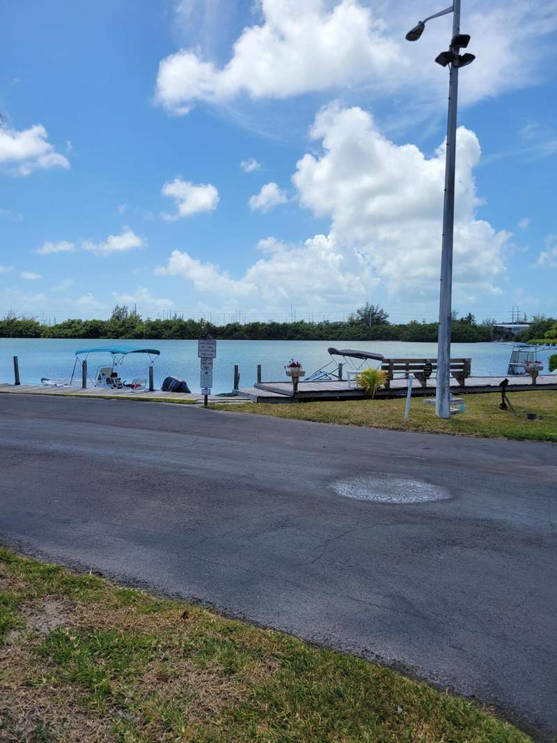 2 bedroom Mobile Home at 6800 Maloney Avenue #20, Harbour Shores, SI (5.0), Stock Island — photo 5