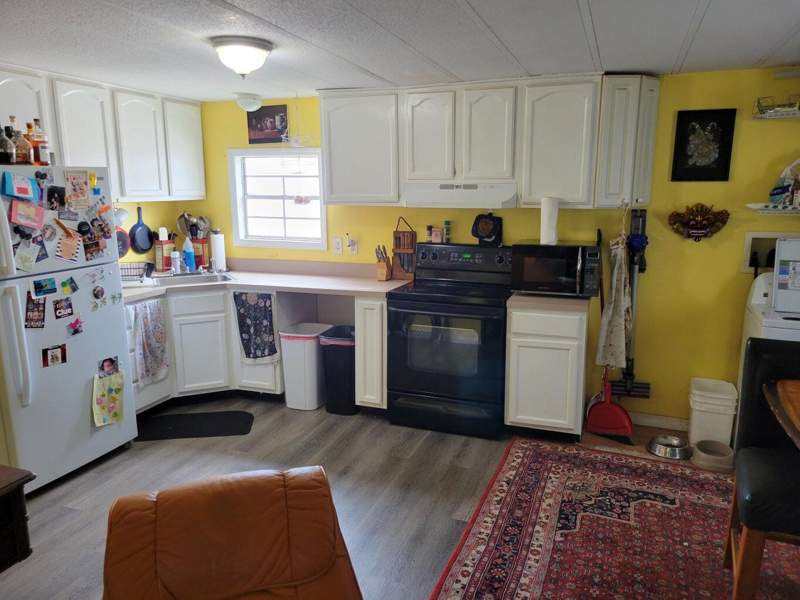 4 bedroom Mobile Home at C1 9th Ave, Lincoln Gard. No. 2 (5.0), Stock Island — photo 4