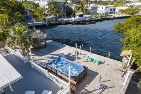 8188 Aviation Boulevard, Marathon FL - photo 12 of 47