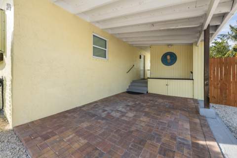 8188 Aviation Boulevard, Marathon FL - photo 17 of 47