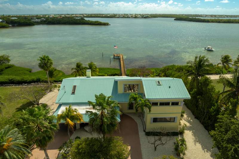 4 bedroom Single Family Residence at 120 Pirates Cove Drive, Stirrup Key Sub (52.5), Marathon — photo 5