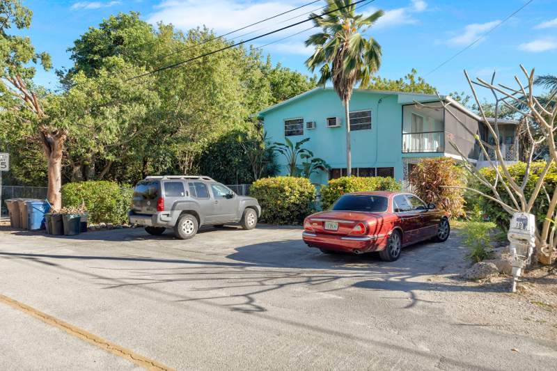 5 bedroom Multi-Units at 185 Dove Lake Drive, Ocean Park Village (92.5), Key Largo — photo 2