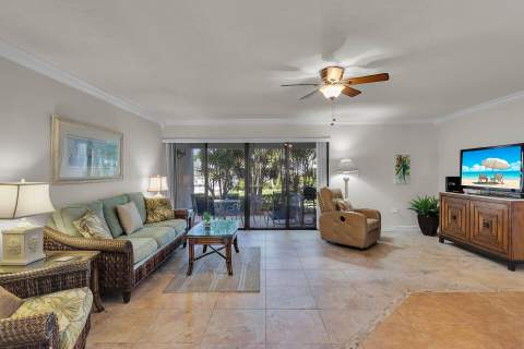 601 W Ocean Drive #203A, Key Colony FL - photo 9 of 40