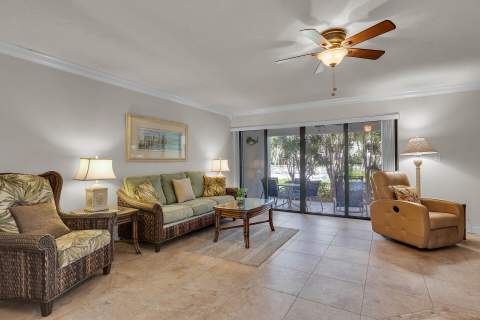 601 W Ocean Drive #203A, Key Colony FL - photo 10 of 40