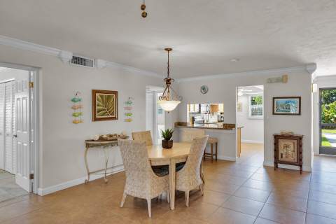 601 W Ocean Drive #203A, Key Colony FL - photo 12 of 40