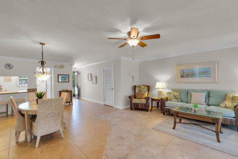 601 W Ocean Drive #203A, Key Colony FL - photo 13 of 40