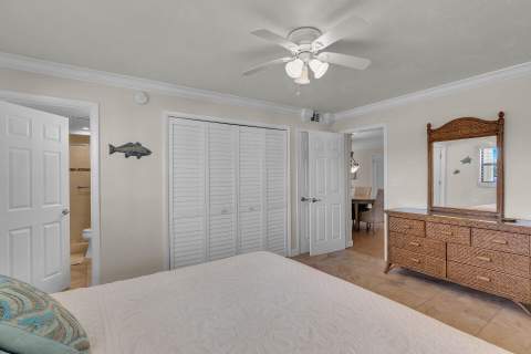 601 W Ocean Drive #203A, Key Colony FL - photo 20 of 40