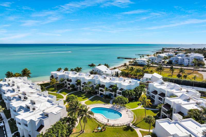 2 bedroom Condominium at 601 W Ocean Drive #203A, Cay Condo (53.5), Key Colony — photo 1