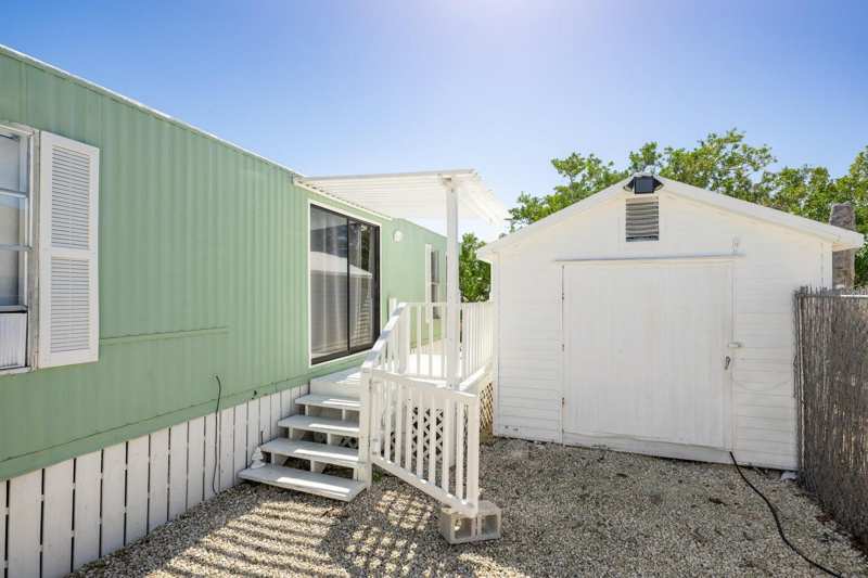 2 bedroom Mobile Home at 27942 Snapper Lane, Coral Shores Estates (28.0), Little Torch Key — photo 1