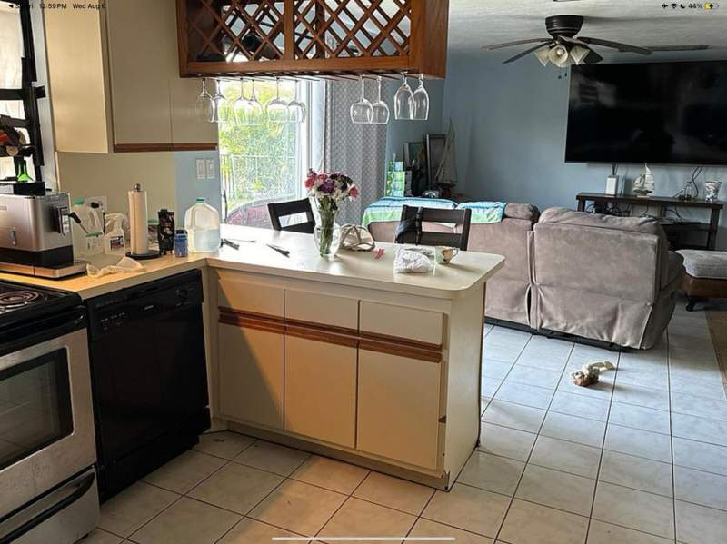 5 bedroom Single Family Residence at 11250 5Th Avenue Gulf Avenue, Key Colony Sub (53.0), Marathon — photo 5