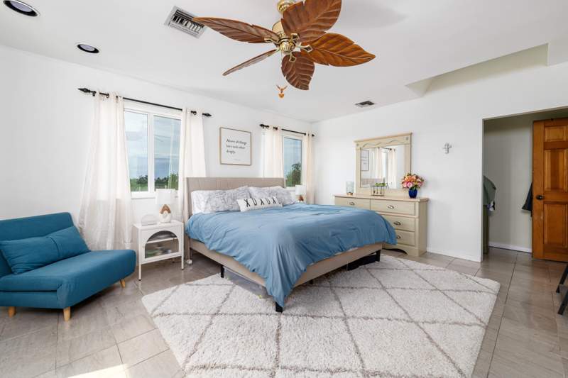 3 bedroom Single Family Residence at 1 Trinidad Street, Toms Harbor (61.0), Duck Key — photo 4