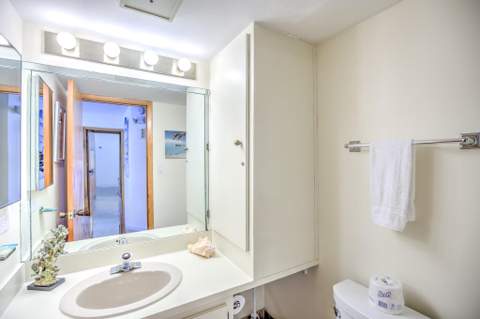 1133 W Ocean Drive #13, Key Colony FL - photo 17 of 47