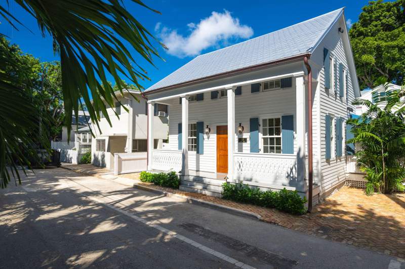 4 bedroom Single Family Residence at 1113 Stump Lane, Old Town - Unlisted (1.0), Key West — photo 4