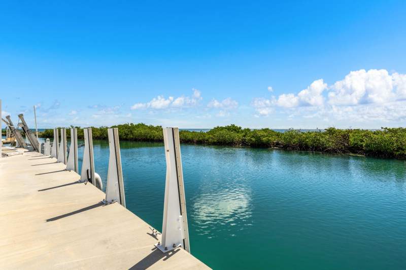 7 bedroom Single Family Residence at 308 Sabal Street, Yacht Club Island (61.0), Duck Key — photo 2
