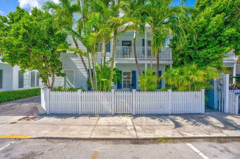 3 bedroom Single Family Residence at 814 Ashe Street, Old Town - Unlisted (1.0), Key West — photo 2