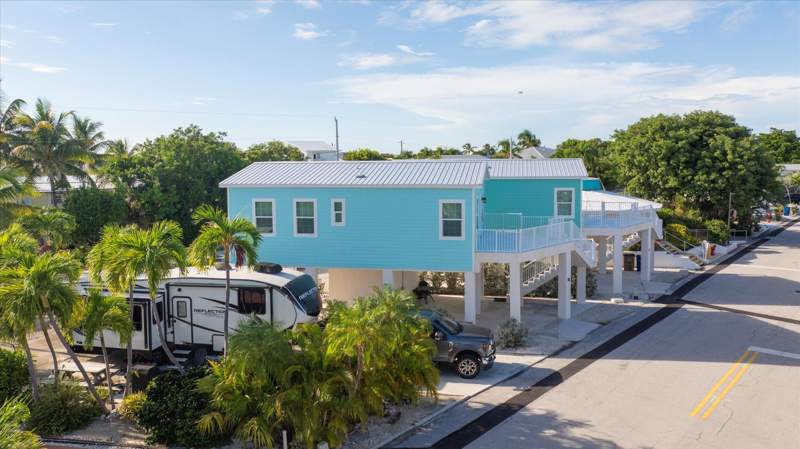 2 bedroom Mobile Home at 701 Spanish Main Drive #30, Venture Out (23.0), Cudjoe Key — photo 2