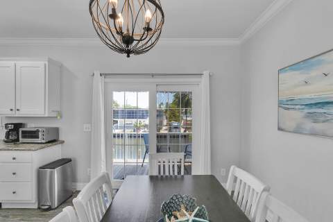 121 Venetian Drive, Lower Matecumbe FL - photo 18 of 33