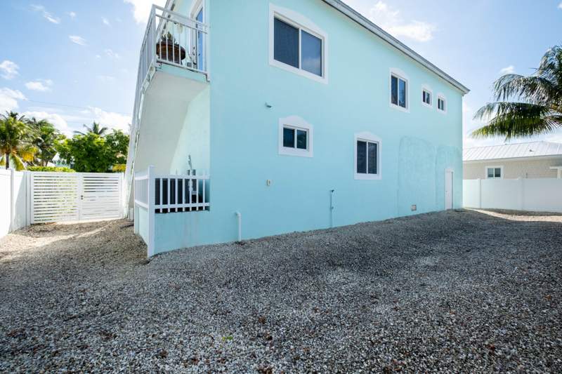5 bedroom Single Family Residence at 875 La Paloma Road, Winston Park (102.0), Key Largo — photo 3