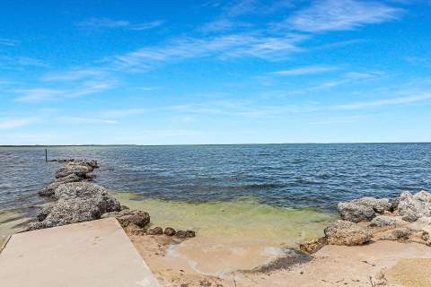 88540 Overseas Highway #101, Plantation Key FL - photo 6 of 53