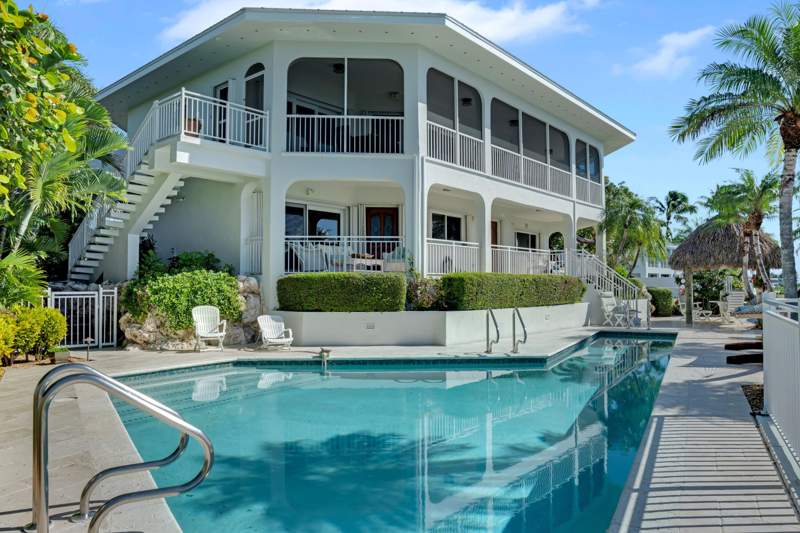 4 bedroom Single Family Residence at 258 W Seaview Circle, Plantation Island (61.0), Duck Key — photo 4