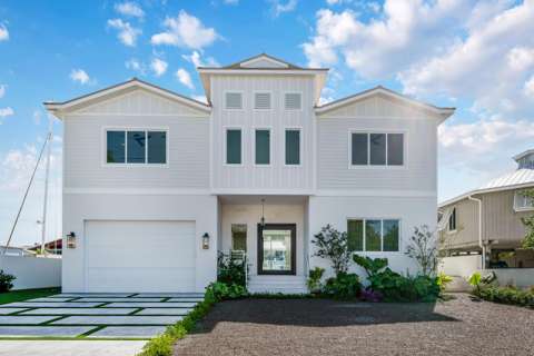 117 Leoni Drive, home for sale in Plantation Key 33036