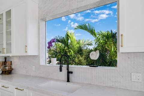 117 Leoni Drive, Plantation Key FL - photo 13 of 109