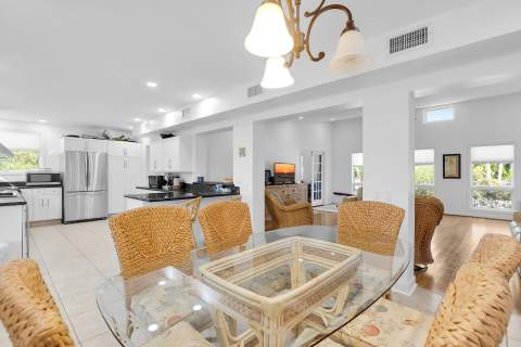 7501 Gulfstream Boulevard, Marathon FL - photo 10 of 48