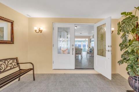 1607 Sunrise Drive, Big Pine Key FL - photo 6 of 43