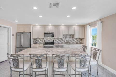 1607 Sunrise Drive, Big Pine Key FL - photo 15 of 43