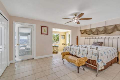 1607 Sunrise Drive, Big Pine Key FL - photo 18 of 43