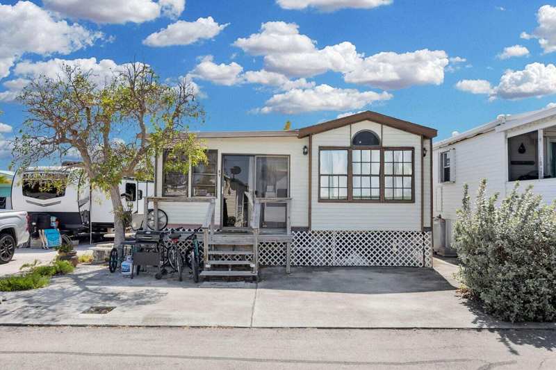 2 bedroom Mobile Home at 55 Boca Chica Road #85, Seaside Resort Tp (10.0), Big Coppitt — photo 1