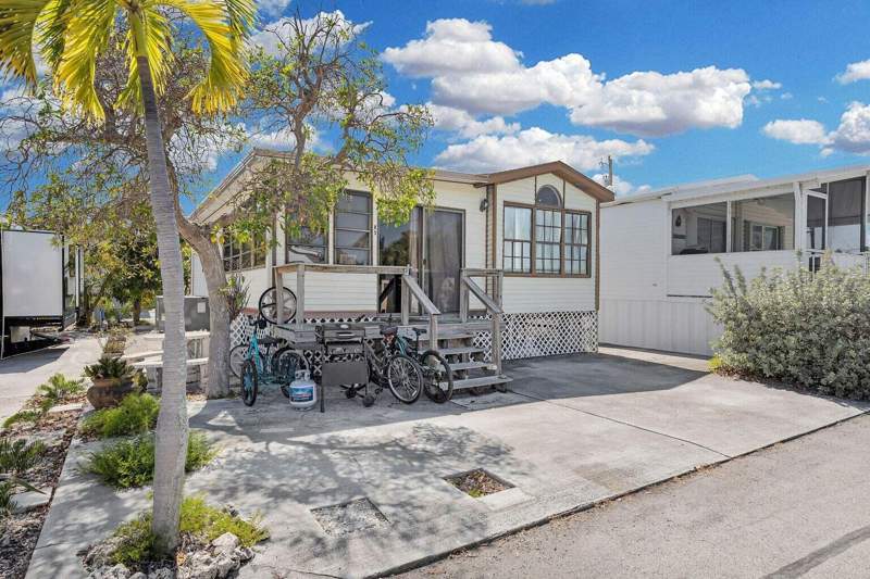 2 bedroom Mobile Home at 55 Boca Chica Road #85, Seaside Resort Tp (10.0), Big Coppitt — photo 4