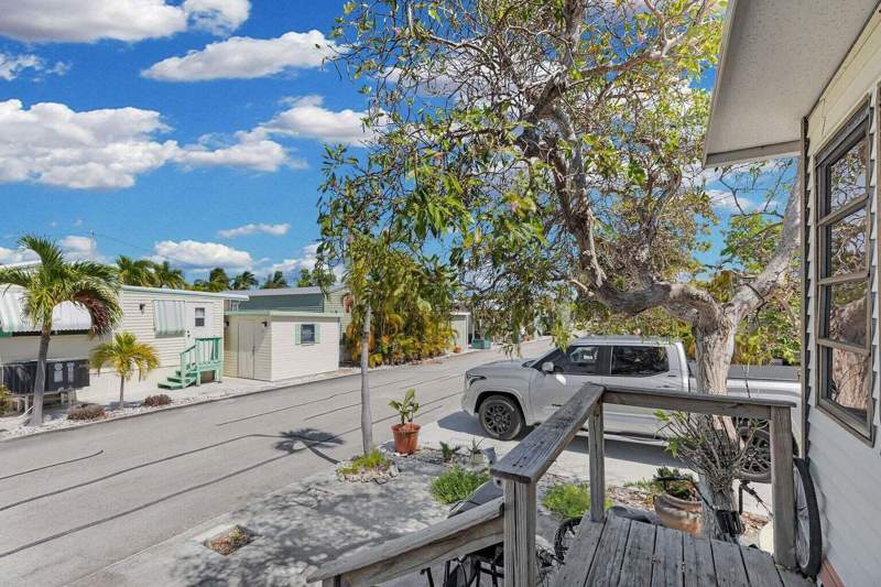 2 bedroom Mobile Home at 55 Boca Chica Road #85, Seaside Resort Tp (10.0), Big Coppitt — photo 5