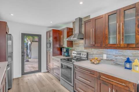 30468 Oleander Boulevard, Big Pine Key FL - photo 17 of 63