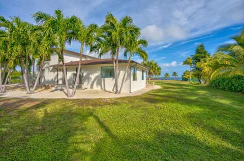 30468 Oleander Boulevard, Big Pine Key FL - photo 11 of 63