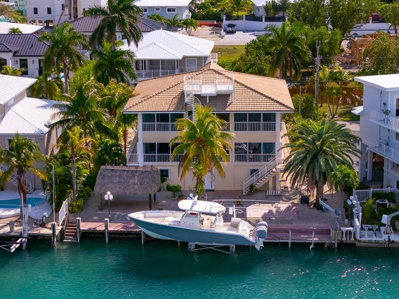 4 bedroom Single Family Residence at 226 Corsair Road, Plantation Island (61.0), Duck Key — photo 2