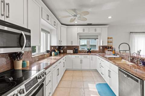 226 Corsair Road, Duck Key FL - photo 8 of 39