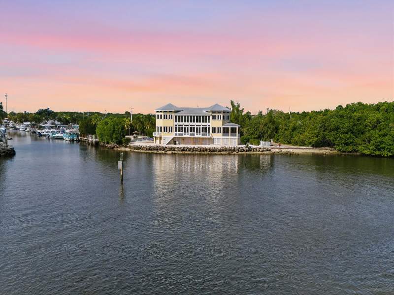6 bedroom Single Family Residence at 57 Garden Cove Drive, Ocean Isle Estates (106.0), Key Largo — photo 4