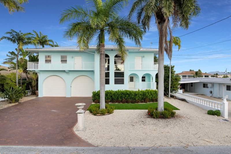 7 bedroom Duplex at 580 & 590 10th Street, Key Colony Bch 1st Addn Amd Plat (53.5), Key Colony — photo 3