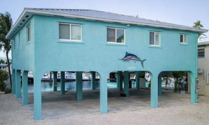 3 bedroom Single Family Residence at 24347 W Caribbean Drive, Summerland Key Cove (25.0), Summerland Key — photo 2